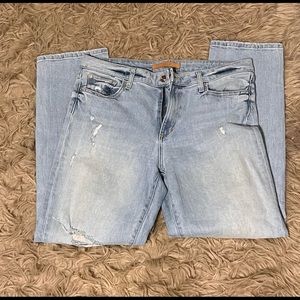 Light wash blue jeans size 31